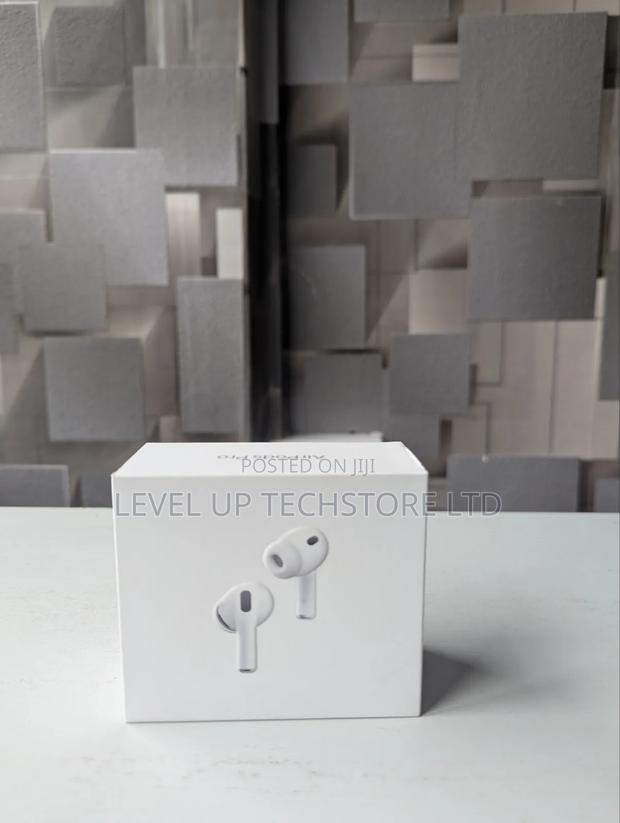 Apple AirPods Pro 3 - main view