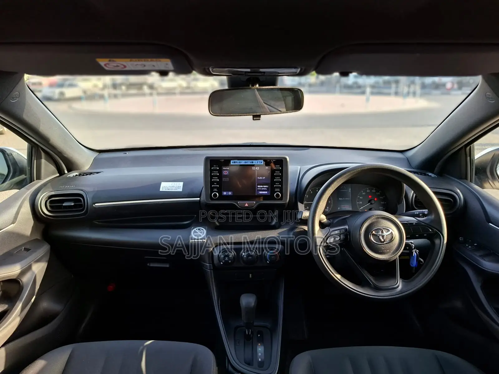 Toyota Yaris 1.5 Sedan L 2020 Silver
