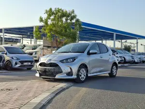 Toyota Yaris 1.5 Sedan L 2020 Silver