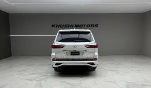 Lexus LX 2019 White