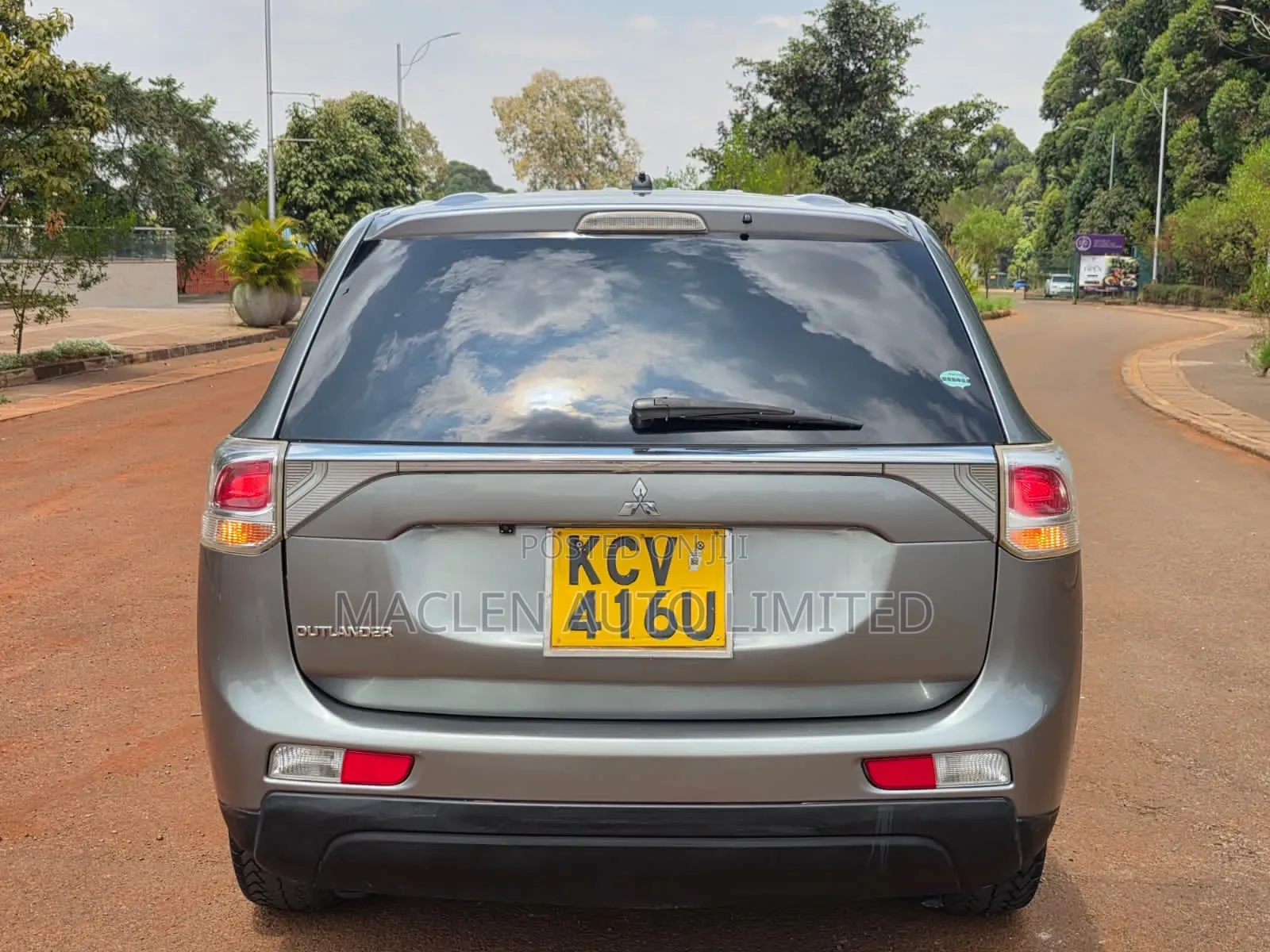 Mitsubishi Outlander 2012 Silver