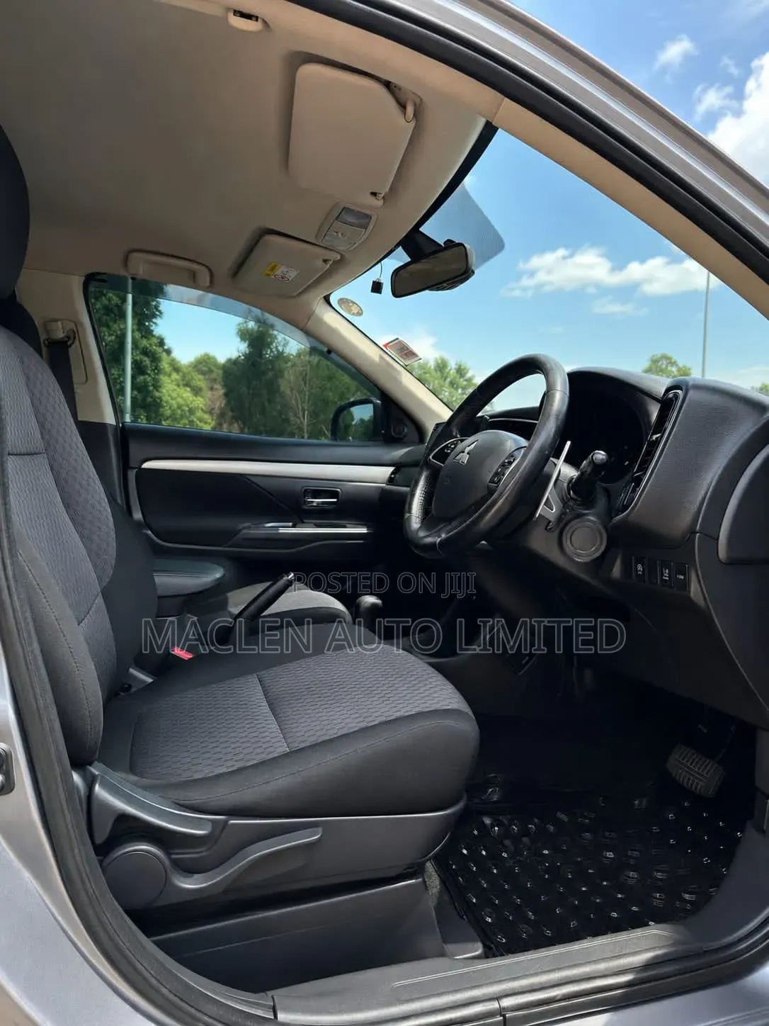 Mitsubishi Outlander 2012 Silver