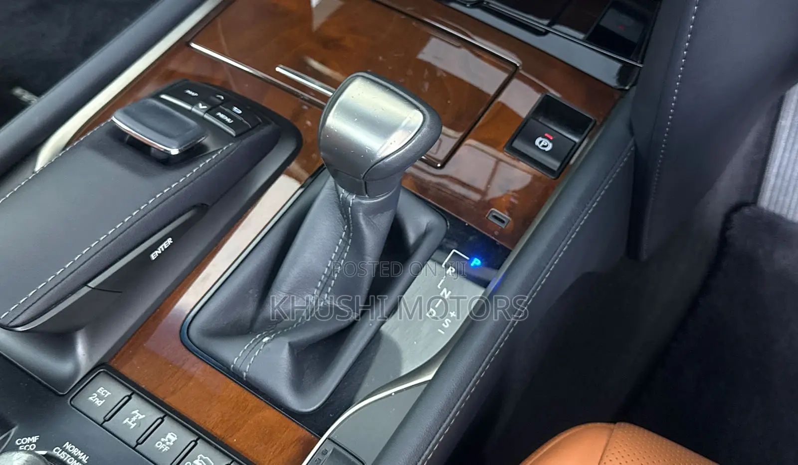 Lexus LX 2019 White