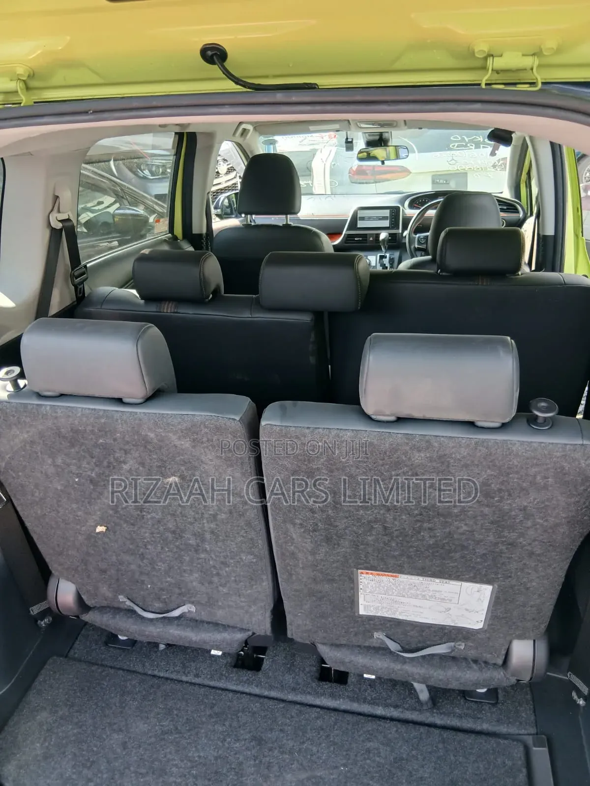 Toyota Sienta 2019 Yellow