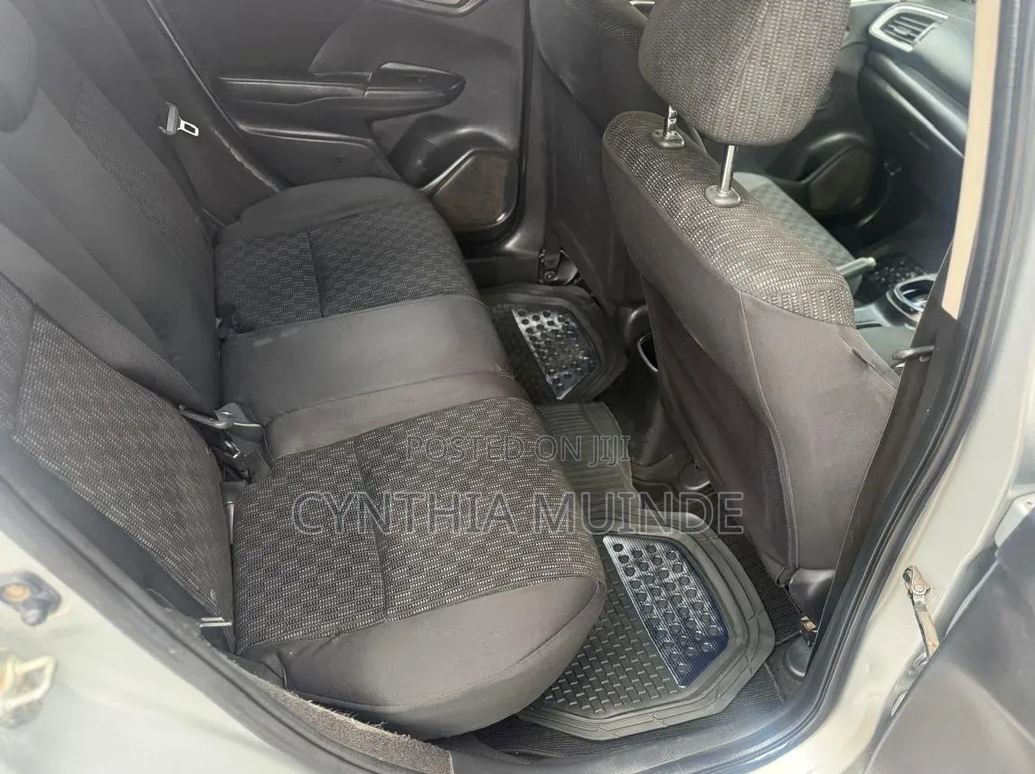 Honda Fit 2015 Silver