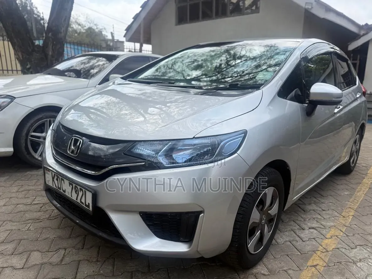 Honda Fit 2015 Silver