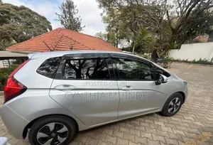 Honda Fit 2015 Silver
