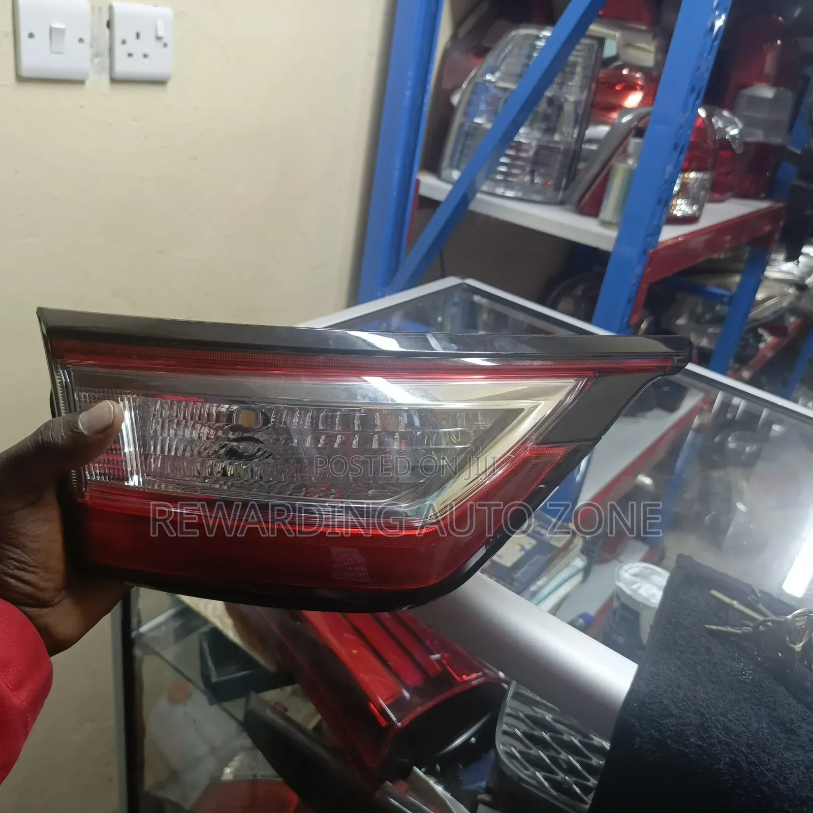 Toyota Harrier 2020 Bootlight