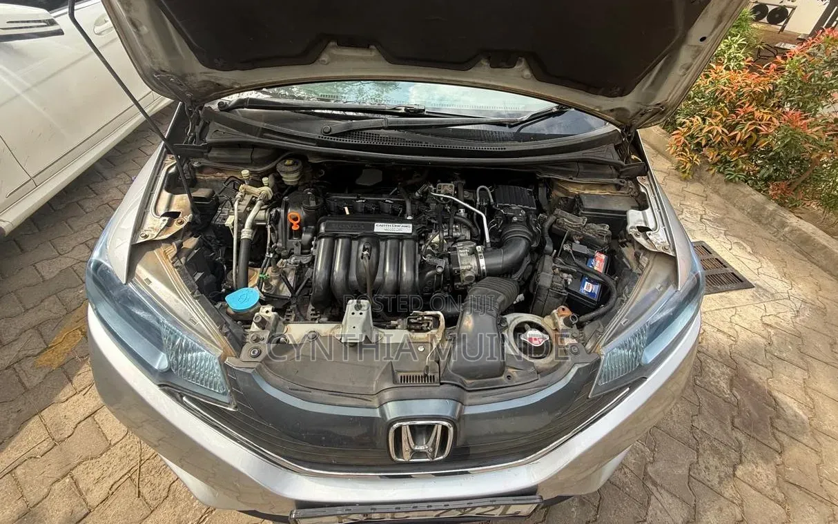 Honda Fit 2015 Silver