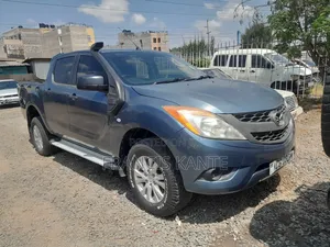 Mazda BT-50 2015 Blue