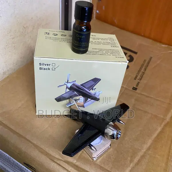 FT2 Sun Powered Rotating Car Aroma Diffuser With Essential Oils