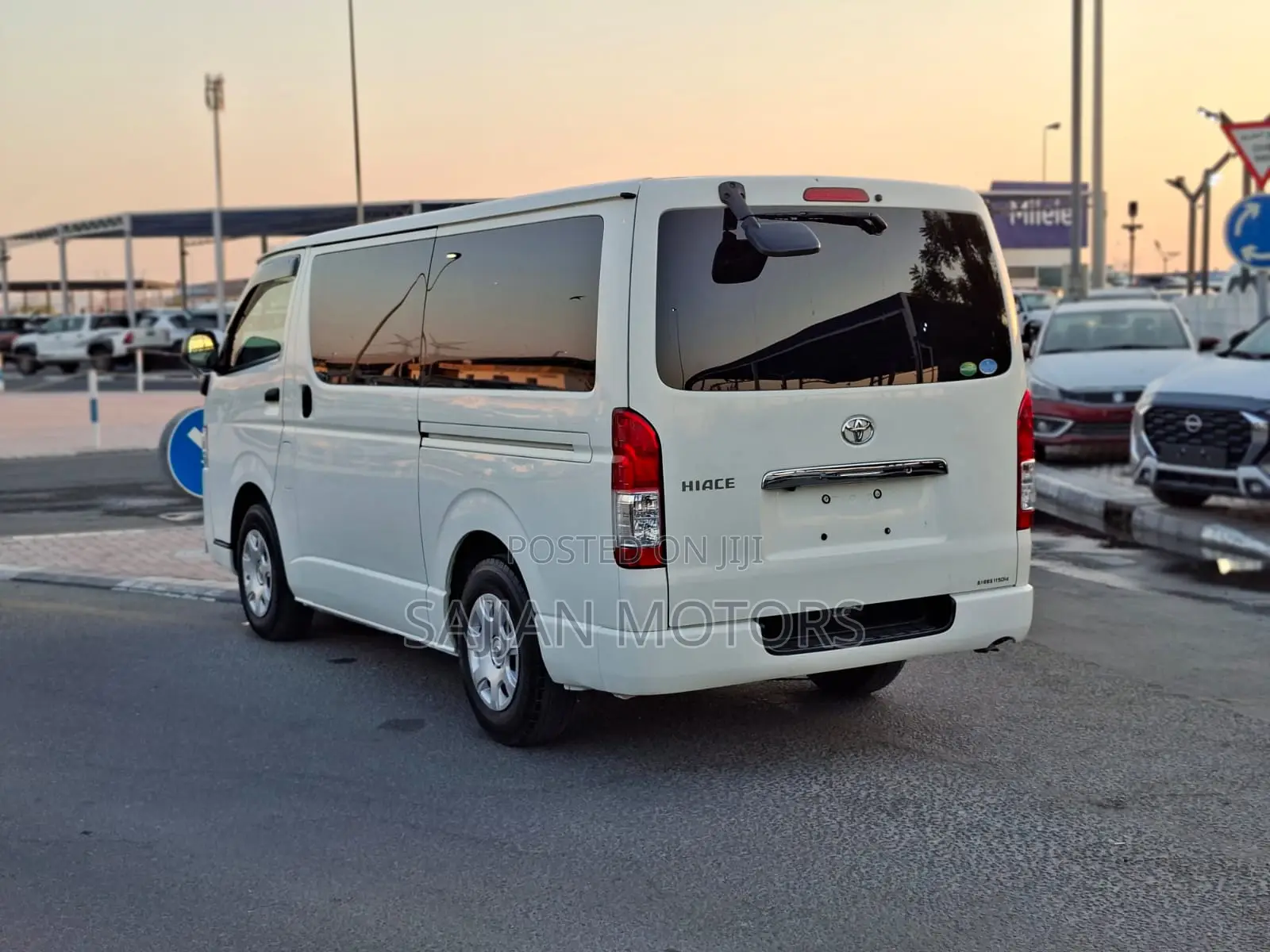 Toyota HiAce 2020 White