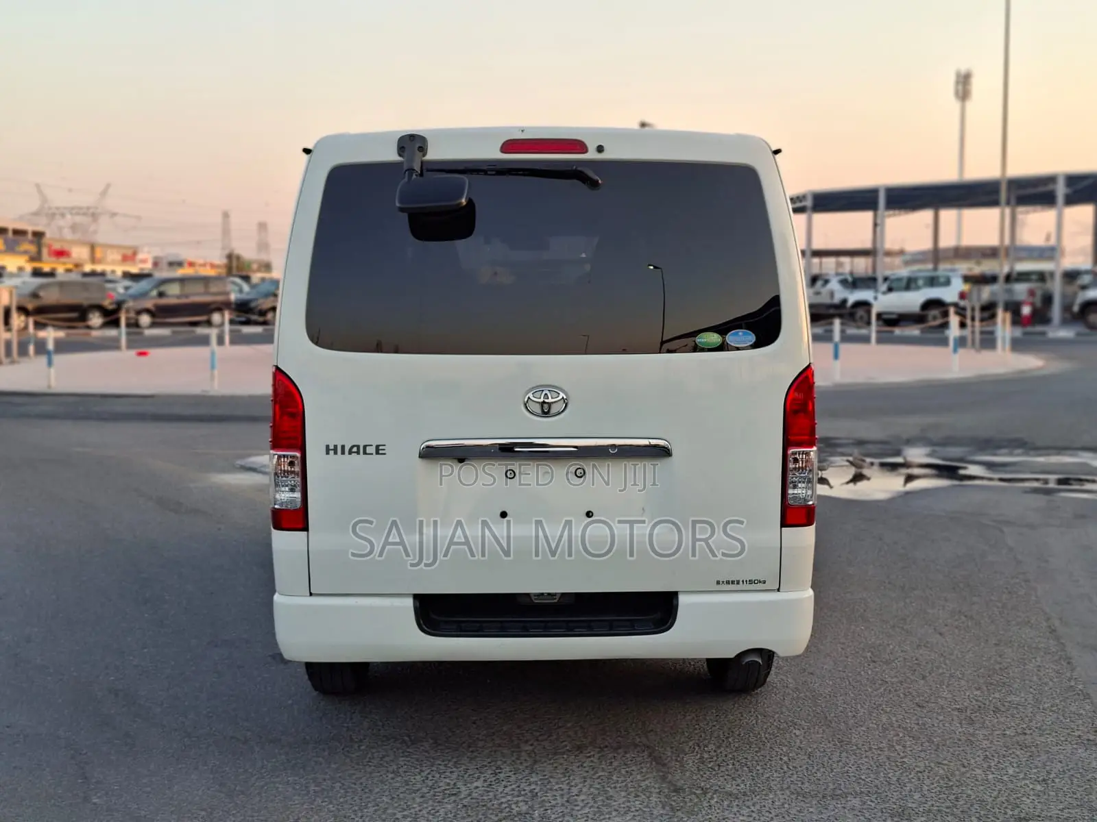 Toyota HiAce 2020 White