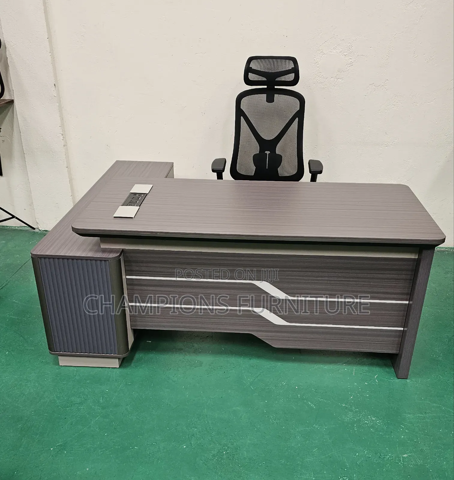 1.8M Executive Manager's Desk