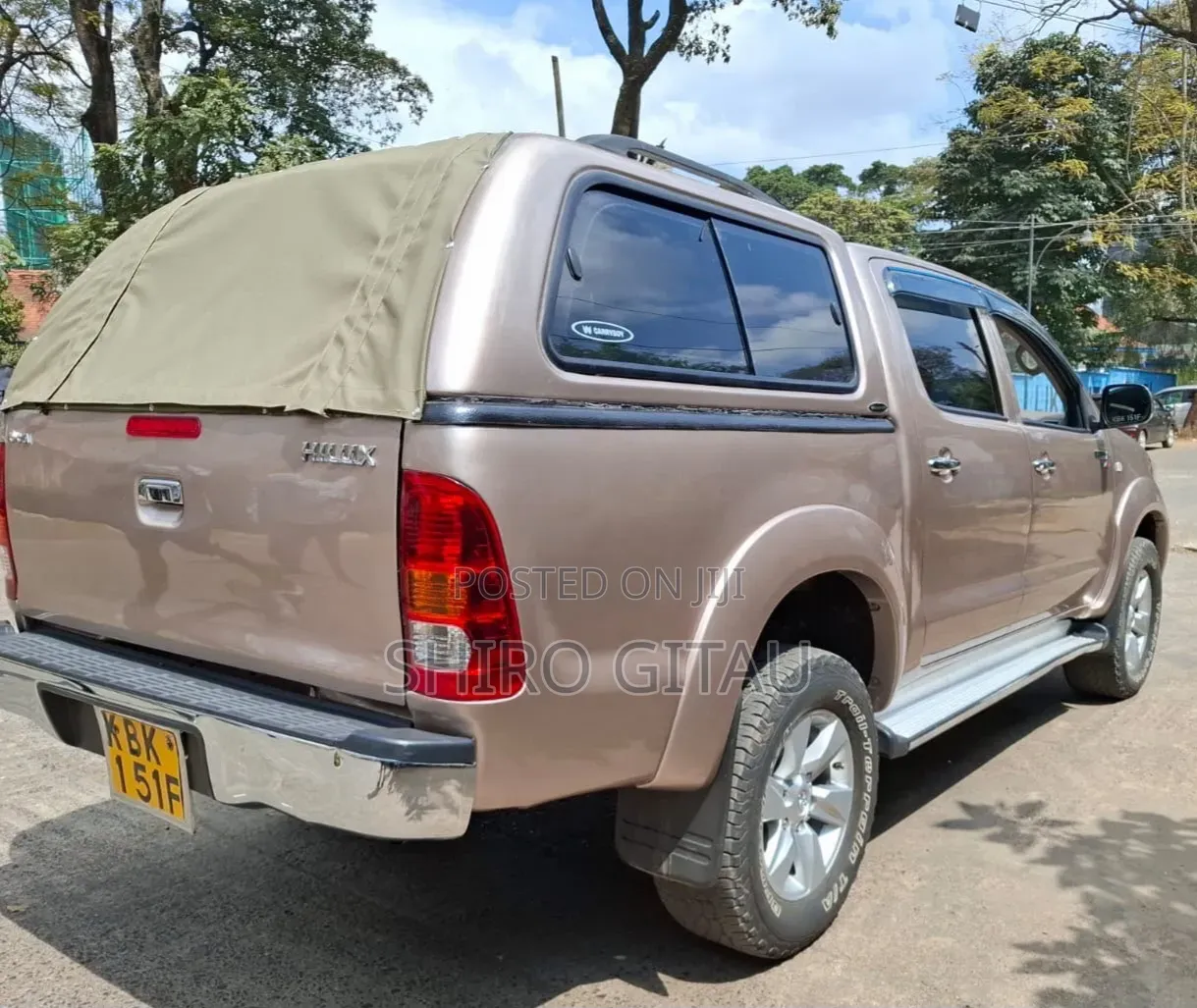 Toyota Hilux 2007 Silver