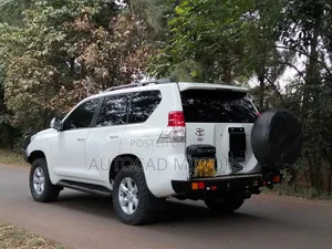 Toyota Land Cruiser Prado 2012 White