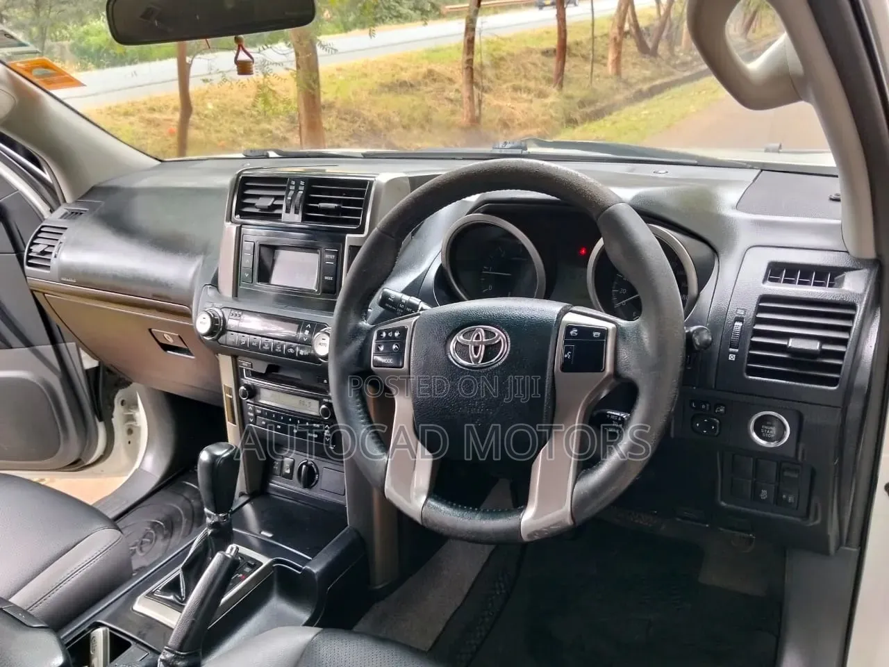 Toyota Land Cruiser Prado 2012 White