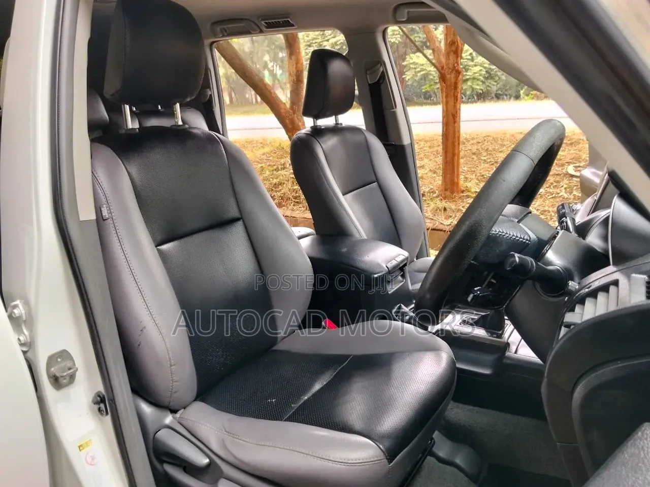 Toyota Land Cruiser Prado 2012 White
