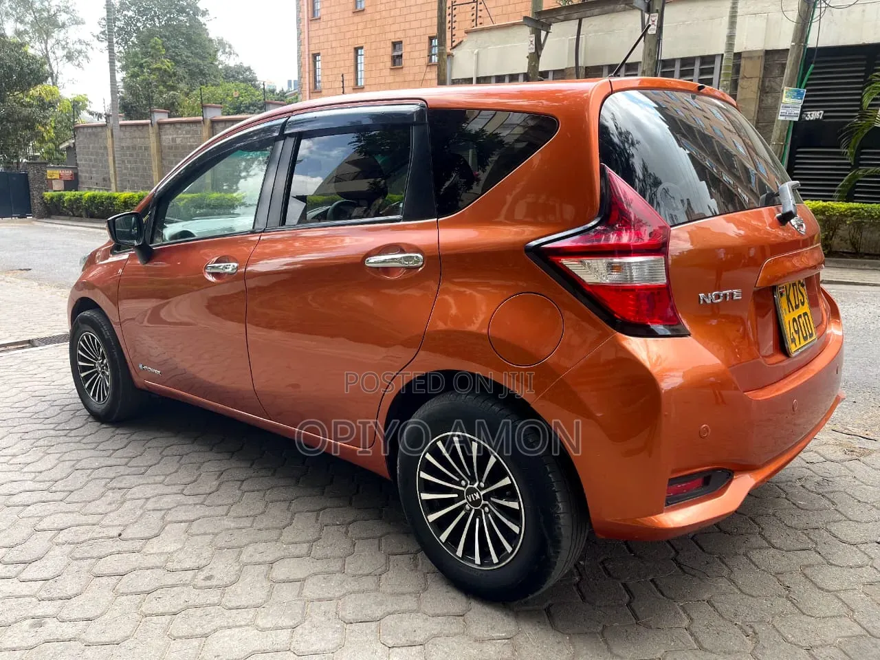 Nissan Note 2018 Orange