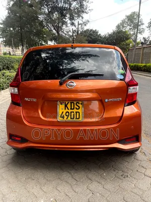 Nissan Note 2018 Orange