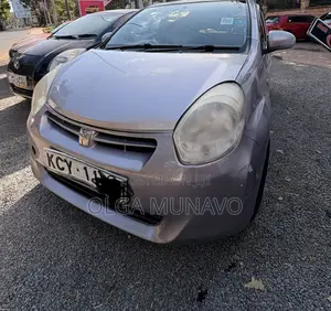 Toyota Passo 2012 Pink