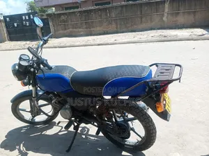 Bajaj Boxer BM100ES 2022 Red