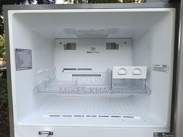 LG Refrigerator - thumbnail 7