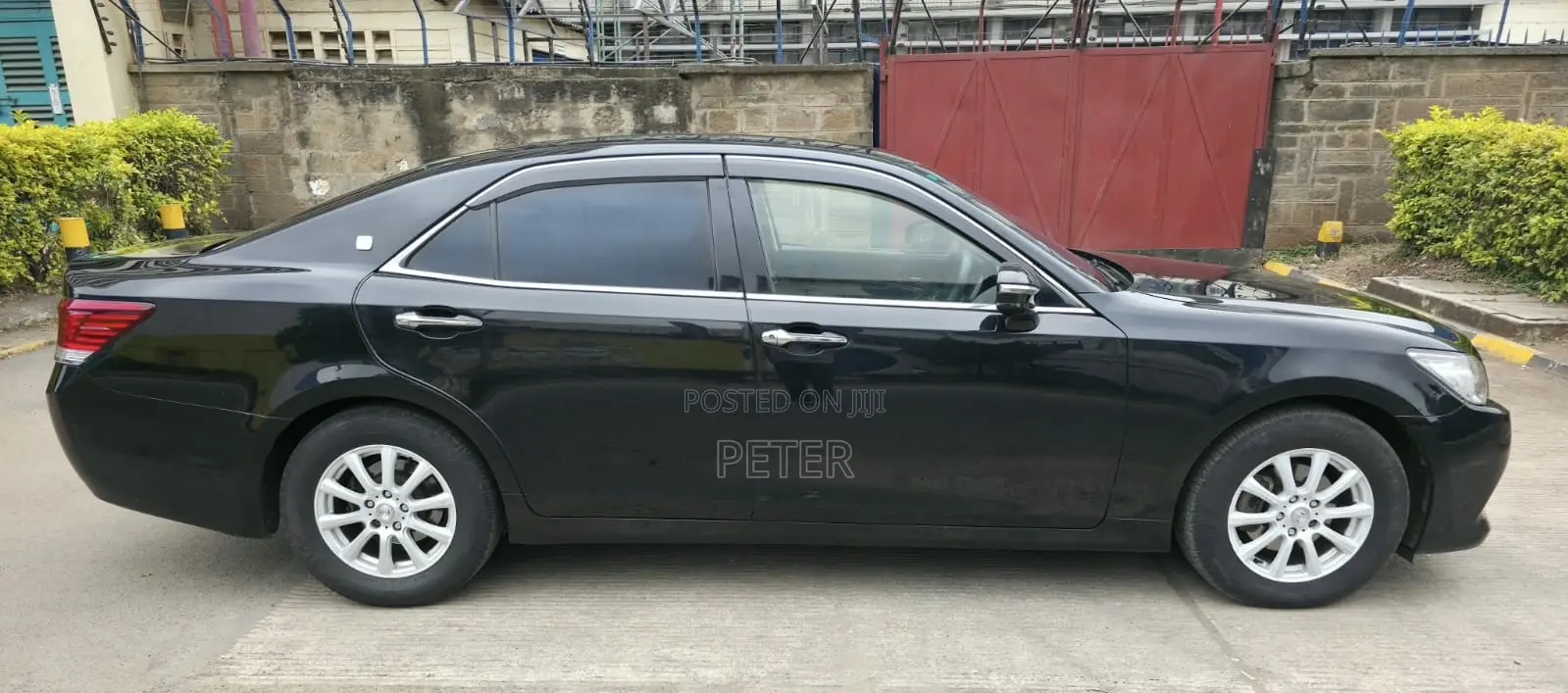 Toyota Crown 2013 Black
