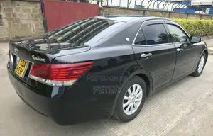 Toyota Crown 2013 Black
