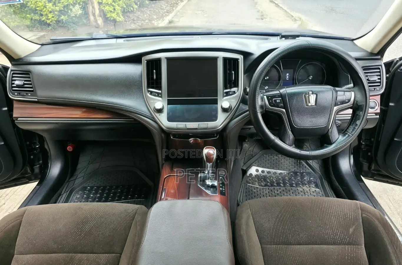 Toyota Crown 2013 Black