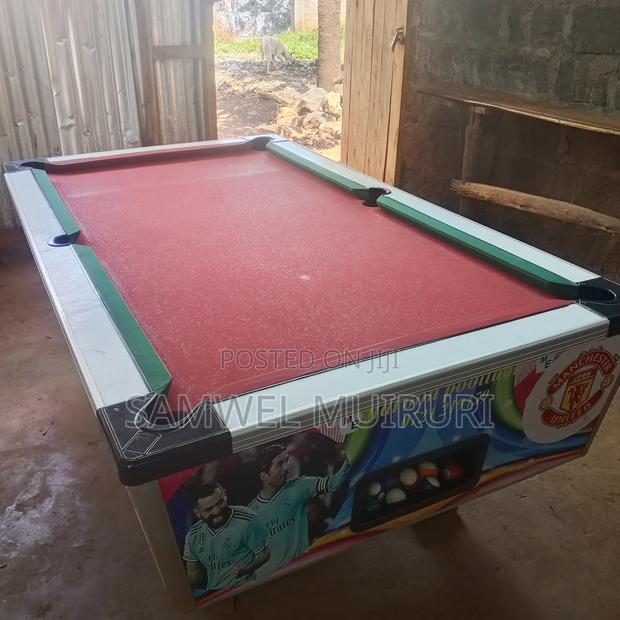 Pool Table - thumbnail 5
