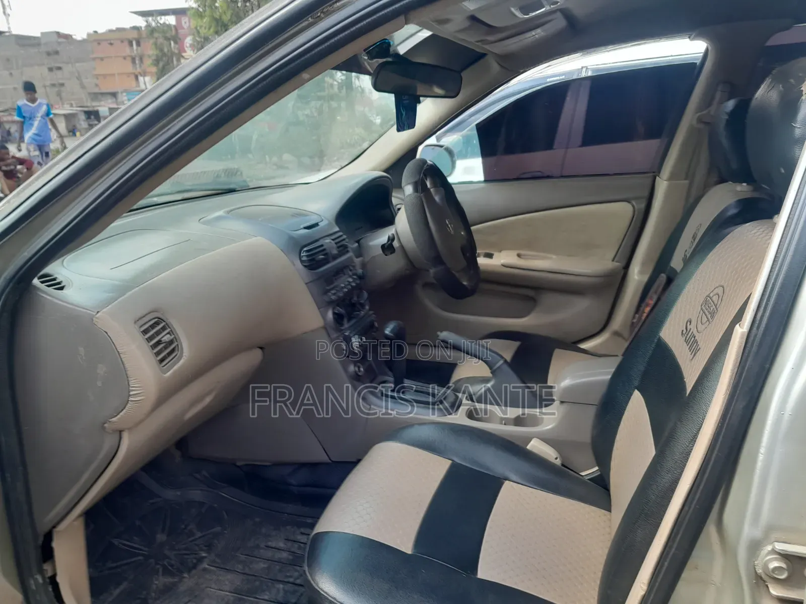 Nissan FB15 2005 Gold