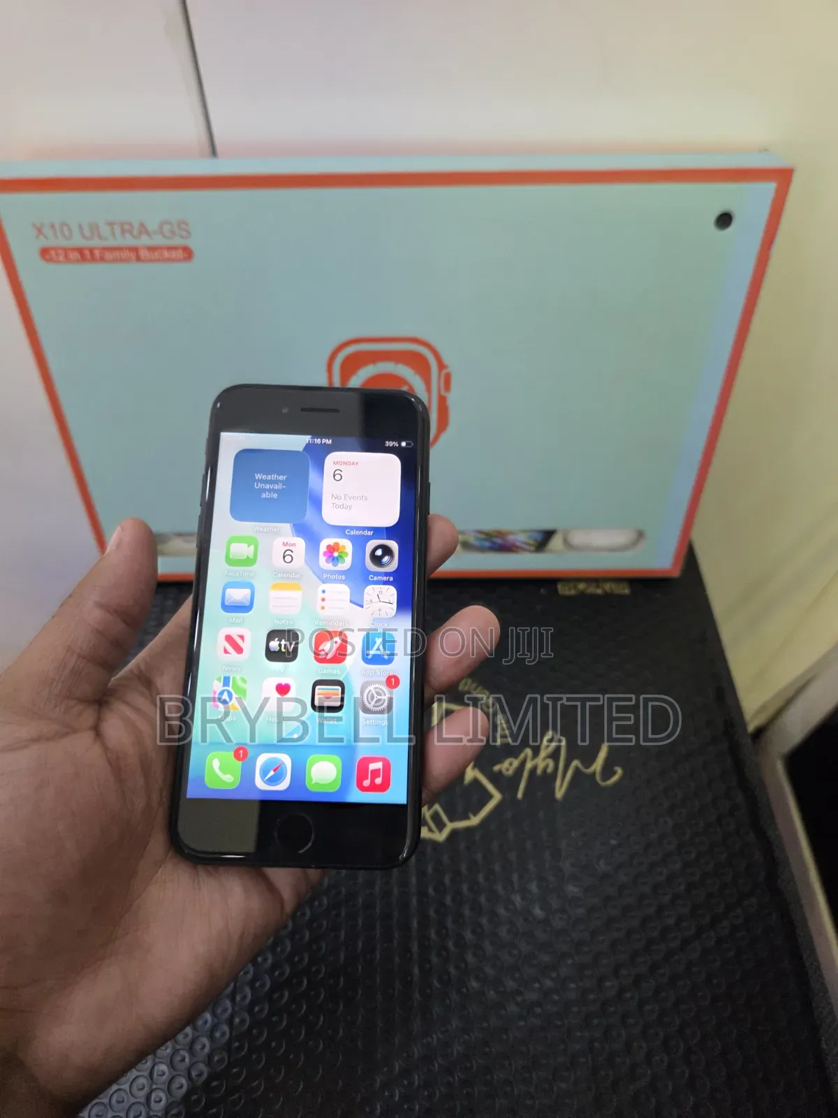 Apple iPhone SE 64 GB Black
