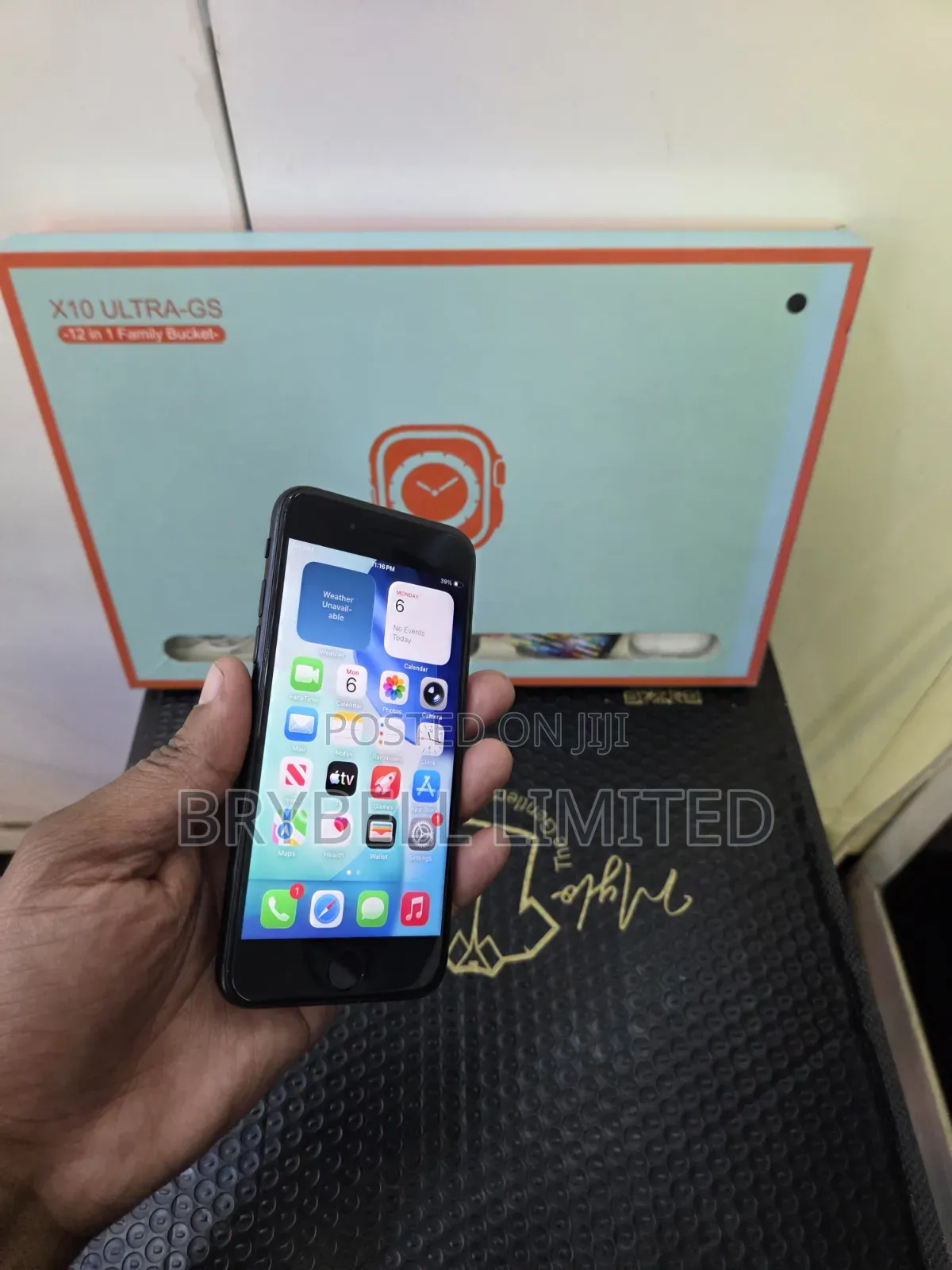 Apple iPhone SE 64 GB Black