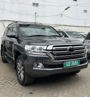Toyota Land Cruiser 4.6 V8 ZX 2019 Gray