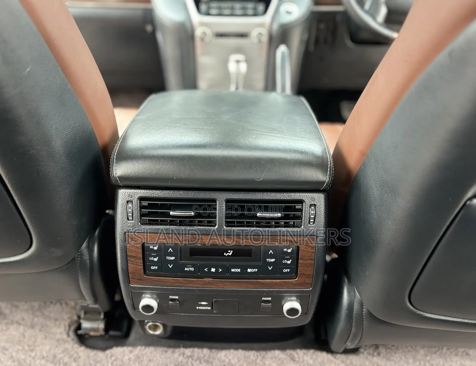 Toyota Land Cruiser 4.6 V8 ZX 2019 Gray
