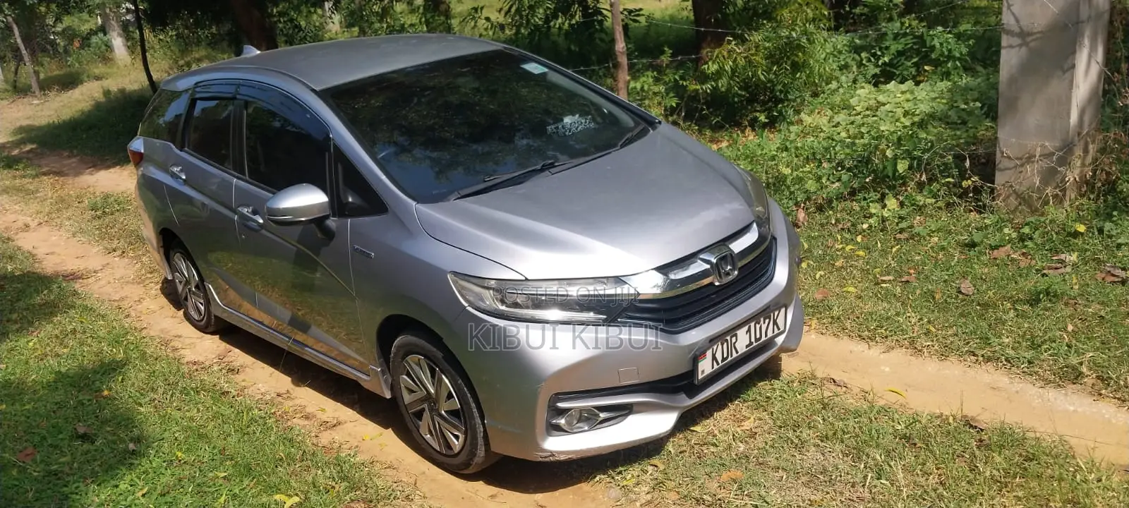 Honda Shuttle 1.5 Hybrid 2WD 2017 Silver