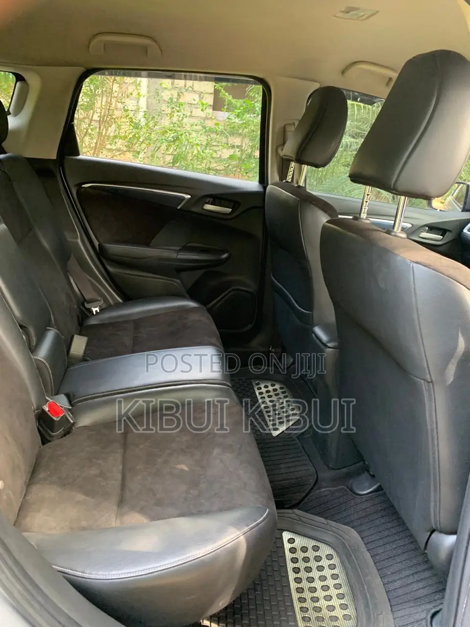 Honda Shuttle 1.5 Hybrid 2WD 2017 Silver