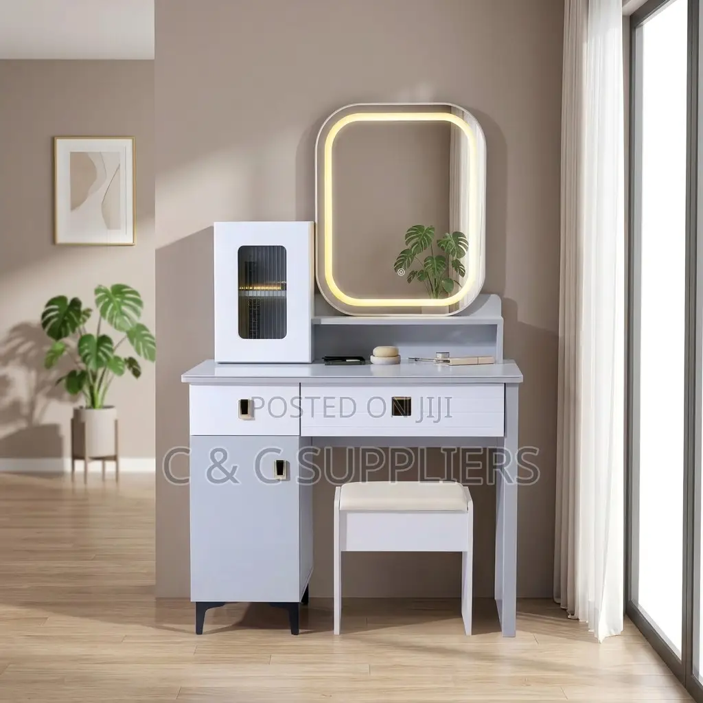 Bedroom Dressing Table With Mirror