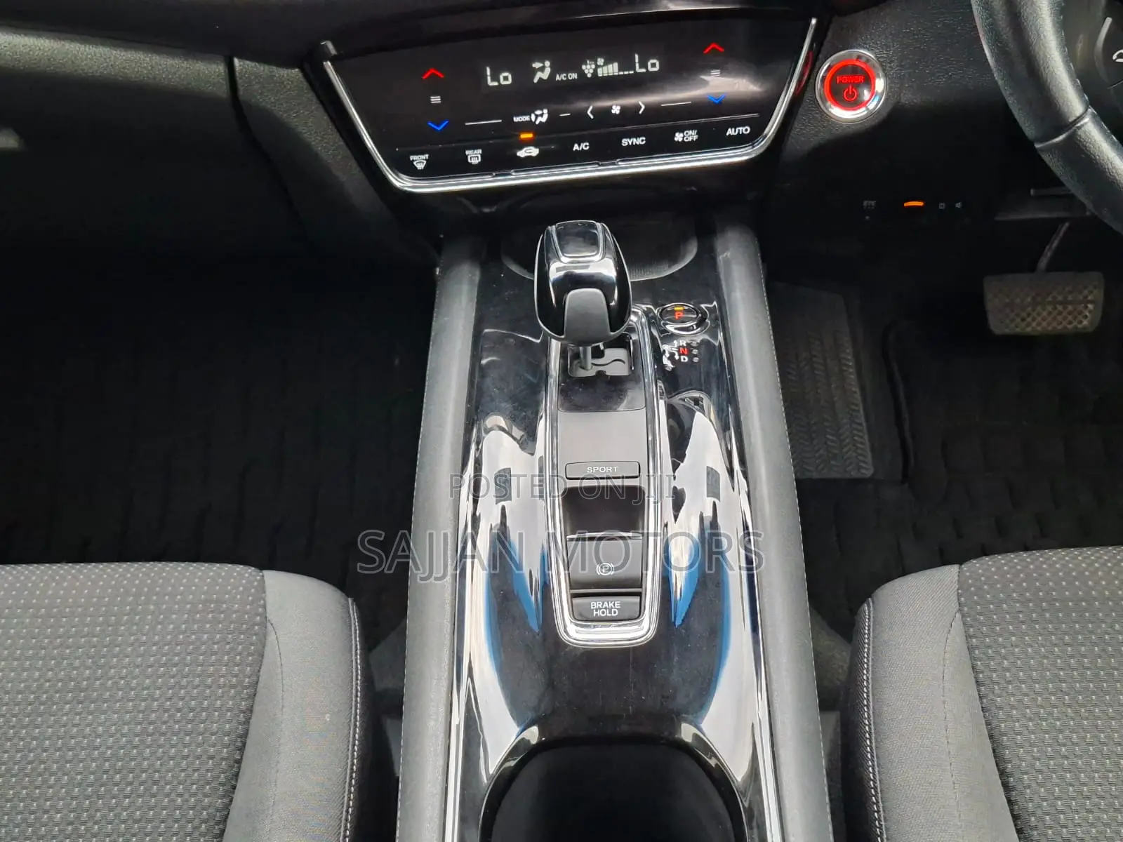 Honda Vezel 2019 White
