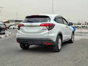 Honda Vezel 2019 White