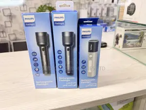 PHILIPS 1200mAh Rechargeable Flashlight 200 Lumens