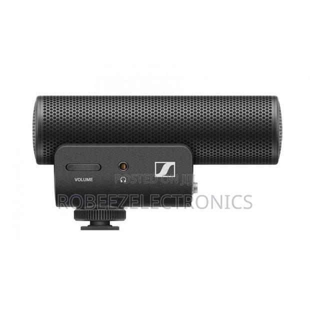 Sennheiser MKE 400 Camera-Mount Shotgun Microphone (2nd Generation)