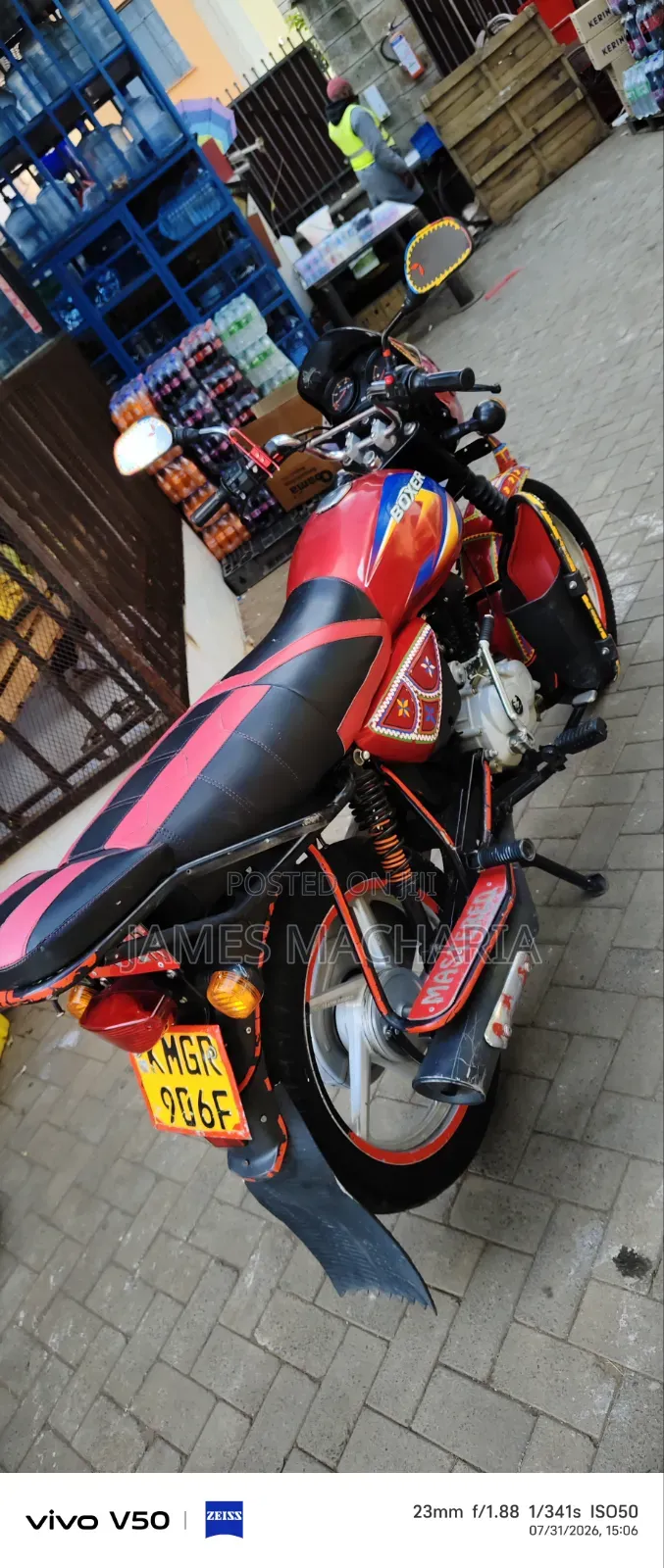 Bajaj Boxer 125 2026 Red