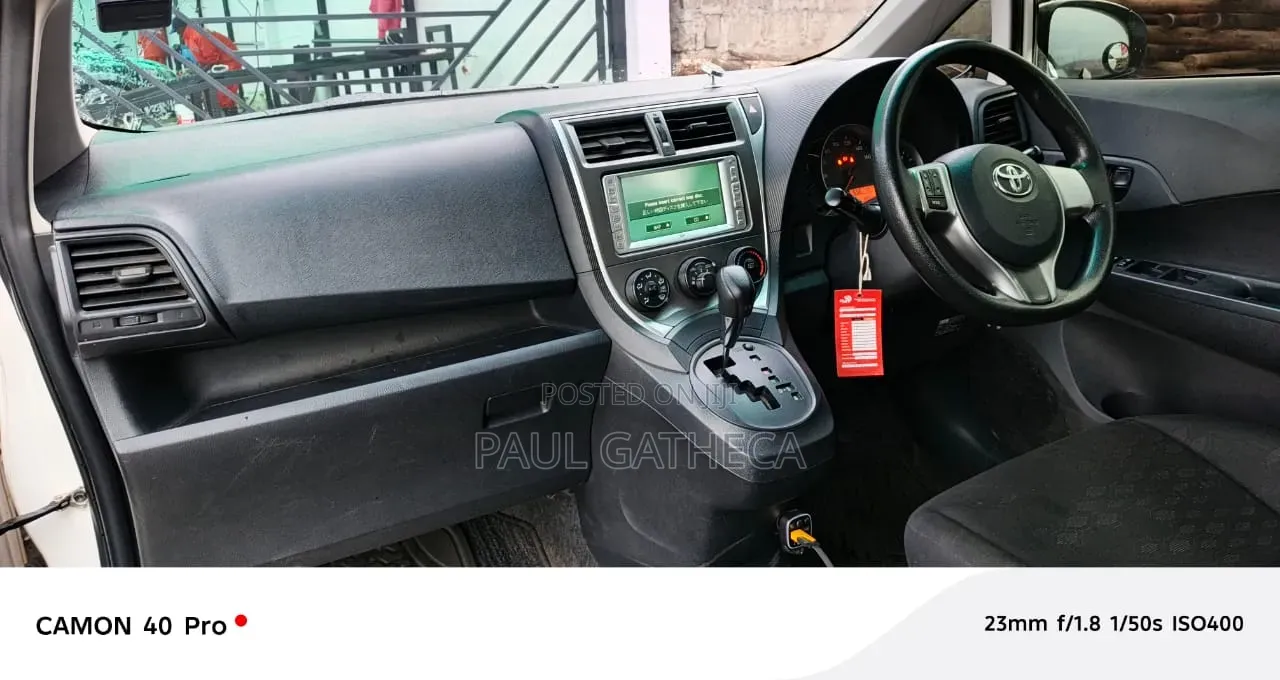 Toyota Ractis 2012 Off white