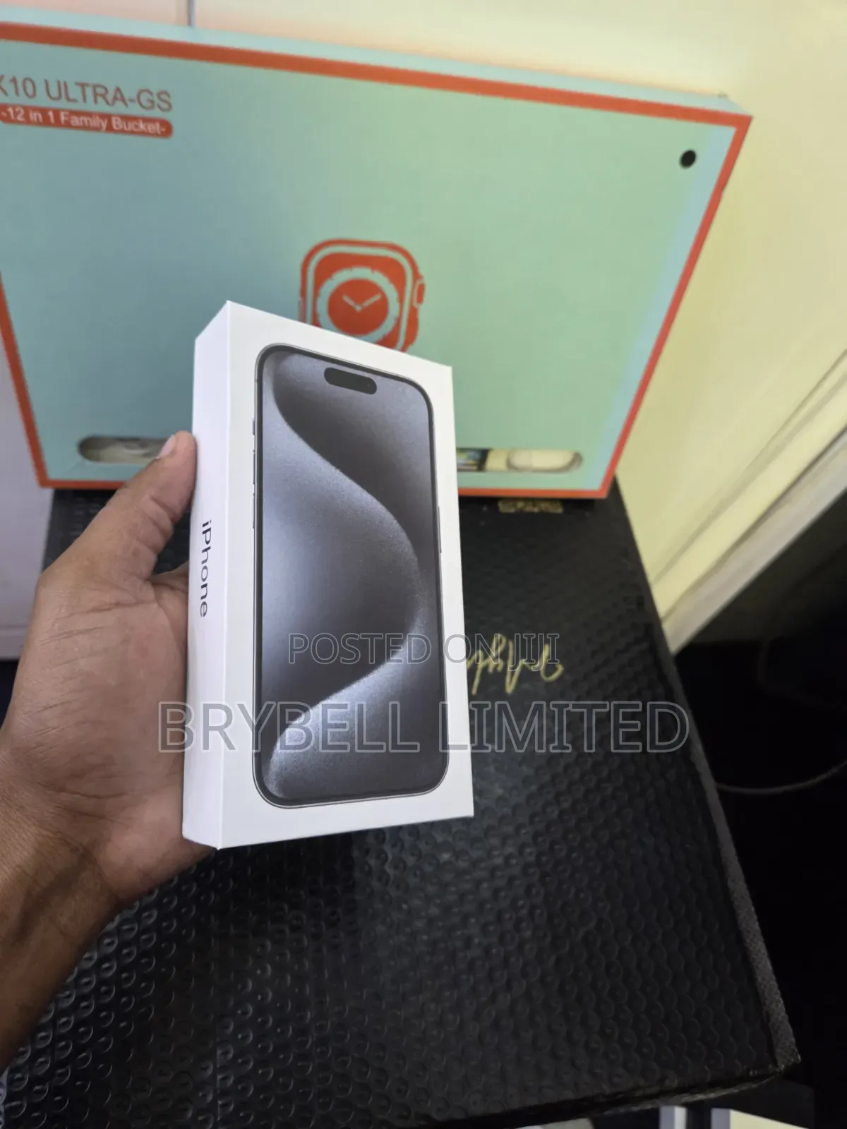 New Apple iPhone 15 Pro 256 GB Black