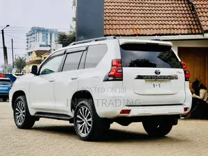 Toyota Land Cruiser Prado 2.8 2020 White