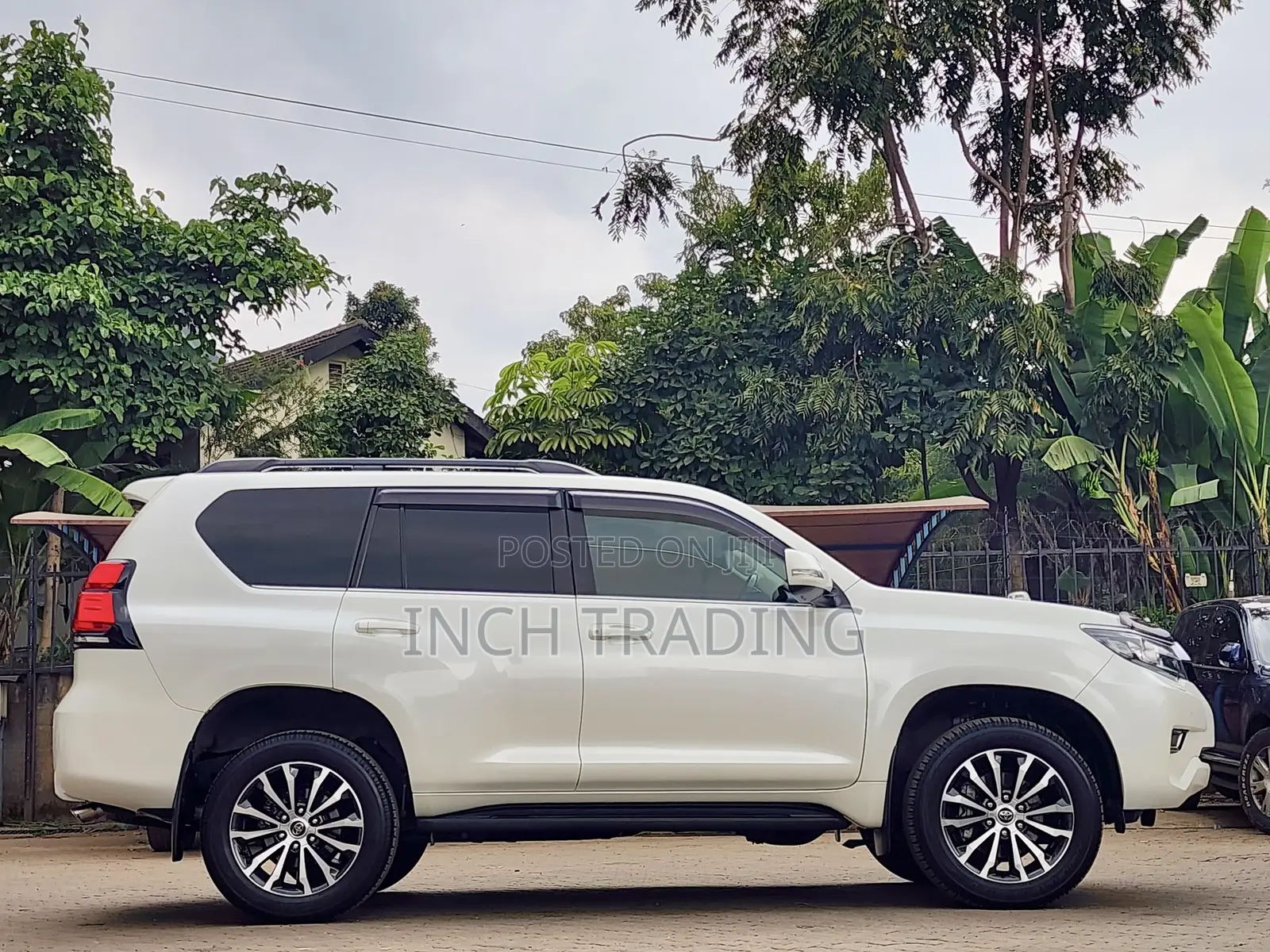 Toyota Land Cruiser Prado 2.8 2020 White