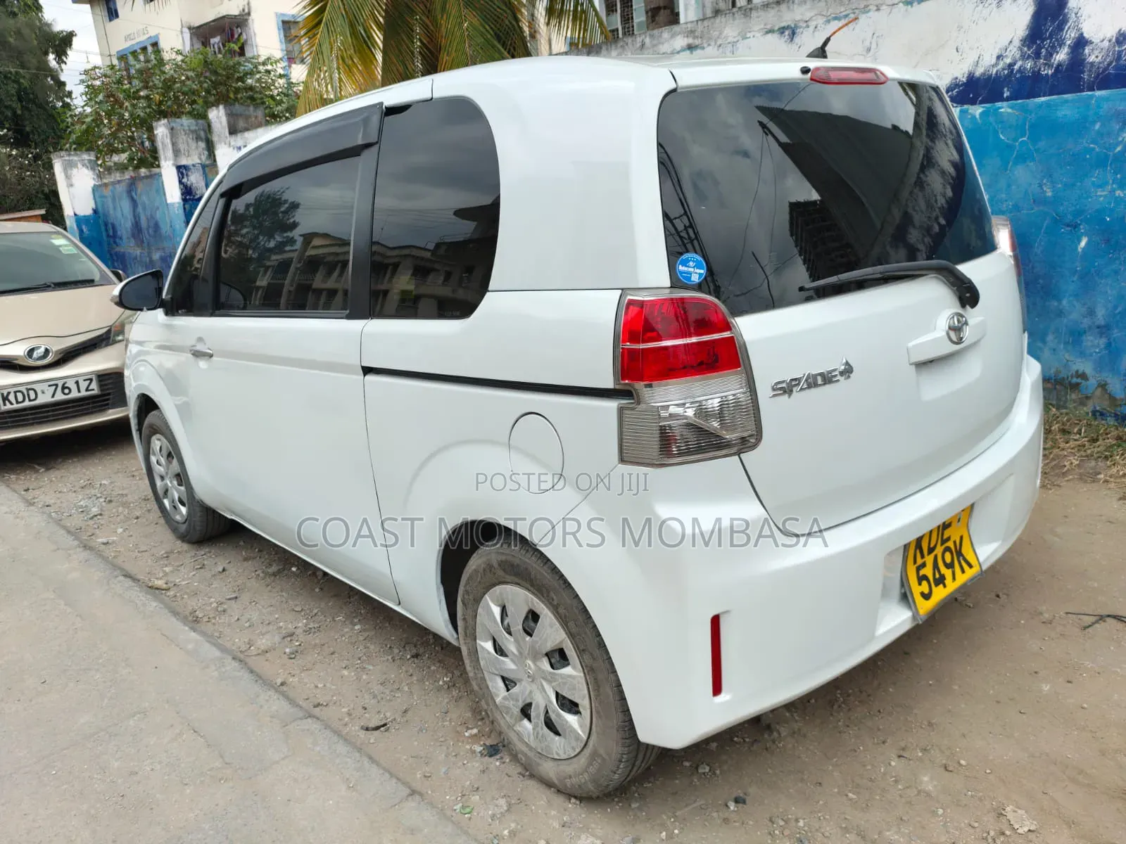 Toyota Sienta 2017 White