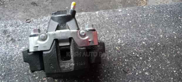 Rear Brake Caliper Land Cruiser V8 200 Series